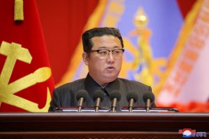 朝鮮金正恩視察高超音速導彈發射