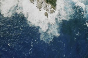 風(fēng)暴尤尼斯襲擊英格蘭和愛爾蘭