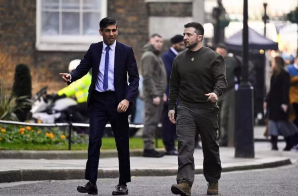 烏克蘭總統澤連斯基在英國贏得遠程無人機承諾