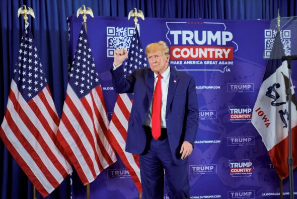 美國前總統(tǒng)、共和黨總統(tǒng)候選人唐納德·特朗普于2024年1月5日在美國愛荷華州蘇中心進行競選活動。