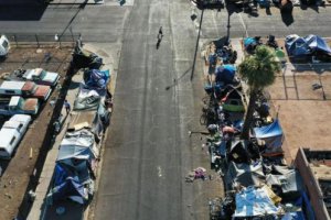 美國城市尋找預防熱死的新方法