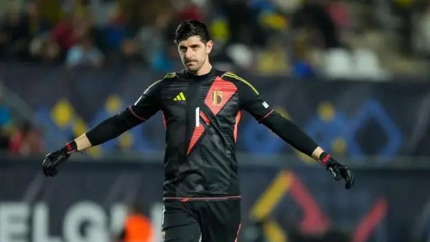 蒂博·庫(kù)爾圖瓦(ThibautCourtois)為比利時(shí)隊(duì)效力