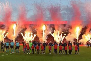 沒有埃茲的水晶宮在一個苦樂參半的夜晚迎來了新時